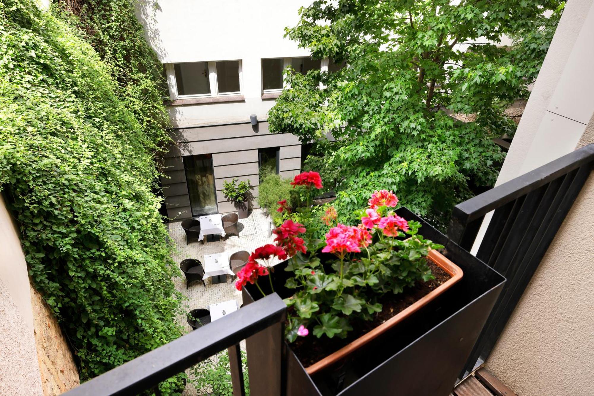 Hotel Prokop Square Prague Exterior photo