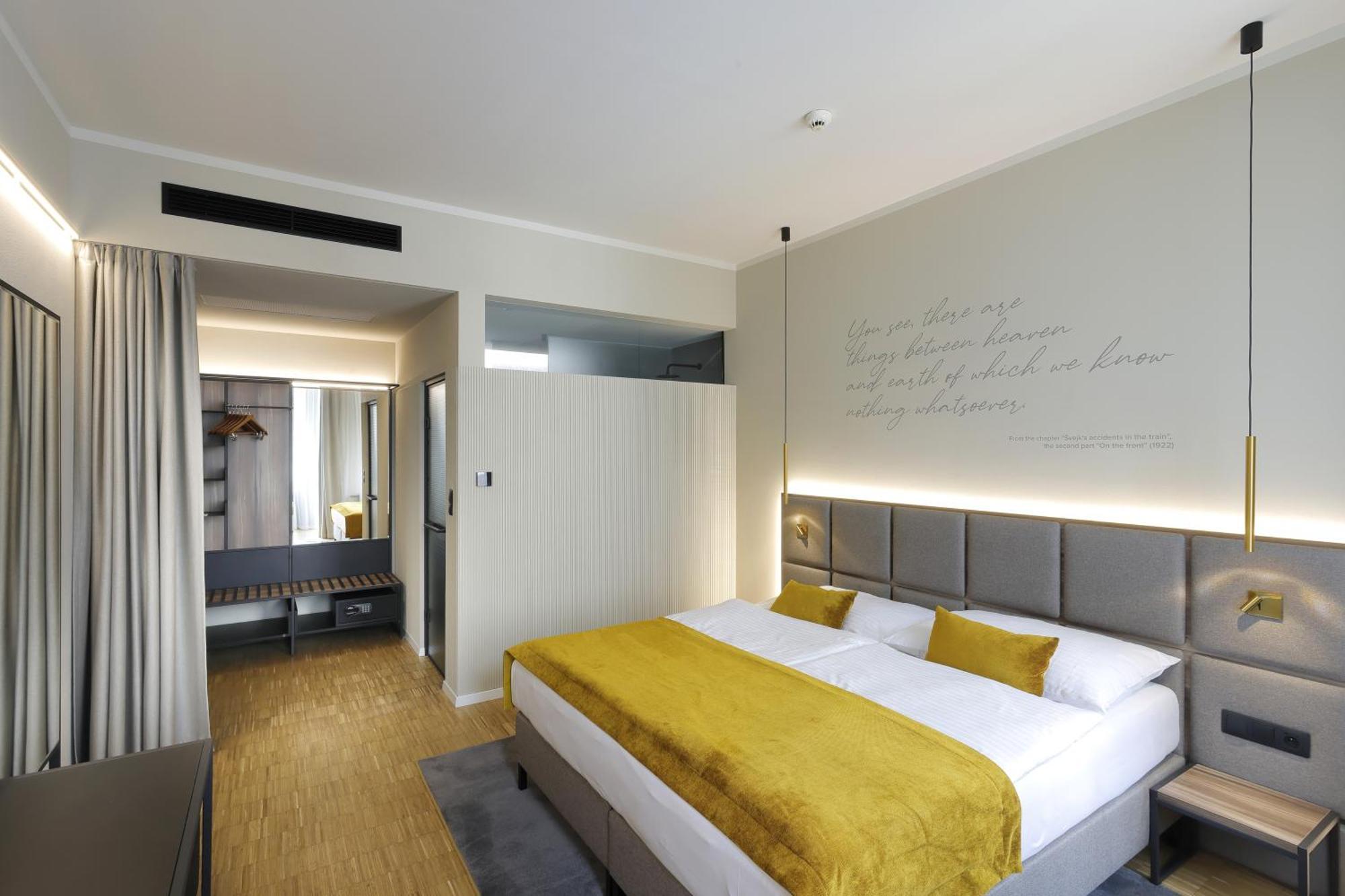 Hotel Prokop Square Prague Exterior photo